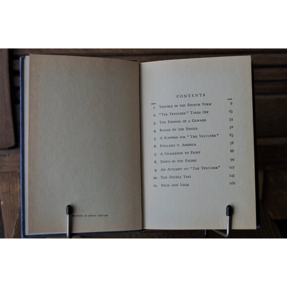 Vintage Book, School In the Skies by R. S. Lyons, The Children's Press, Aviation - Picture 5 of 6